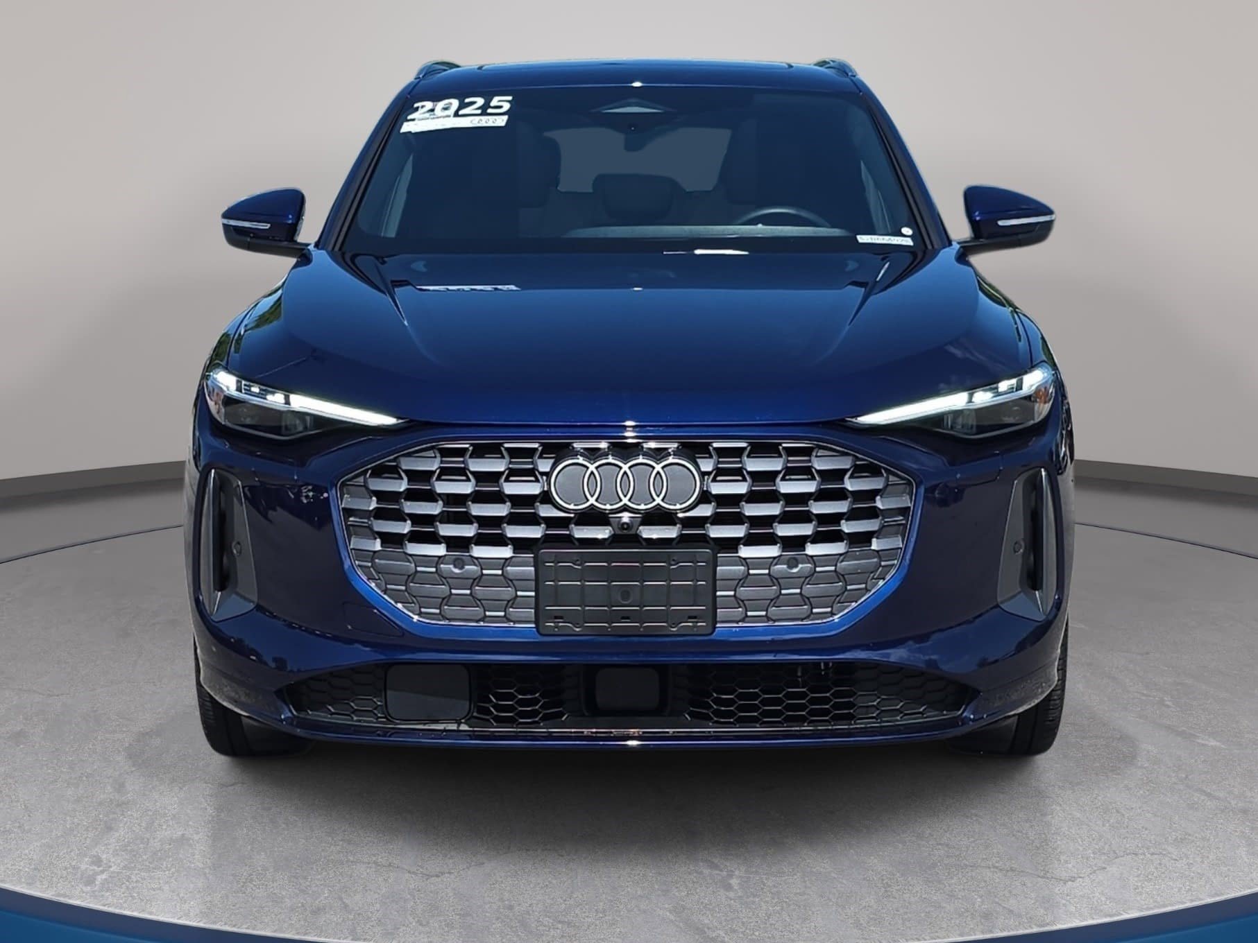 Used 2025 Audi Q5 Prestige AWD/4WD image 2