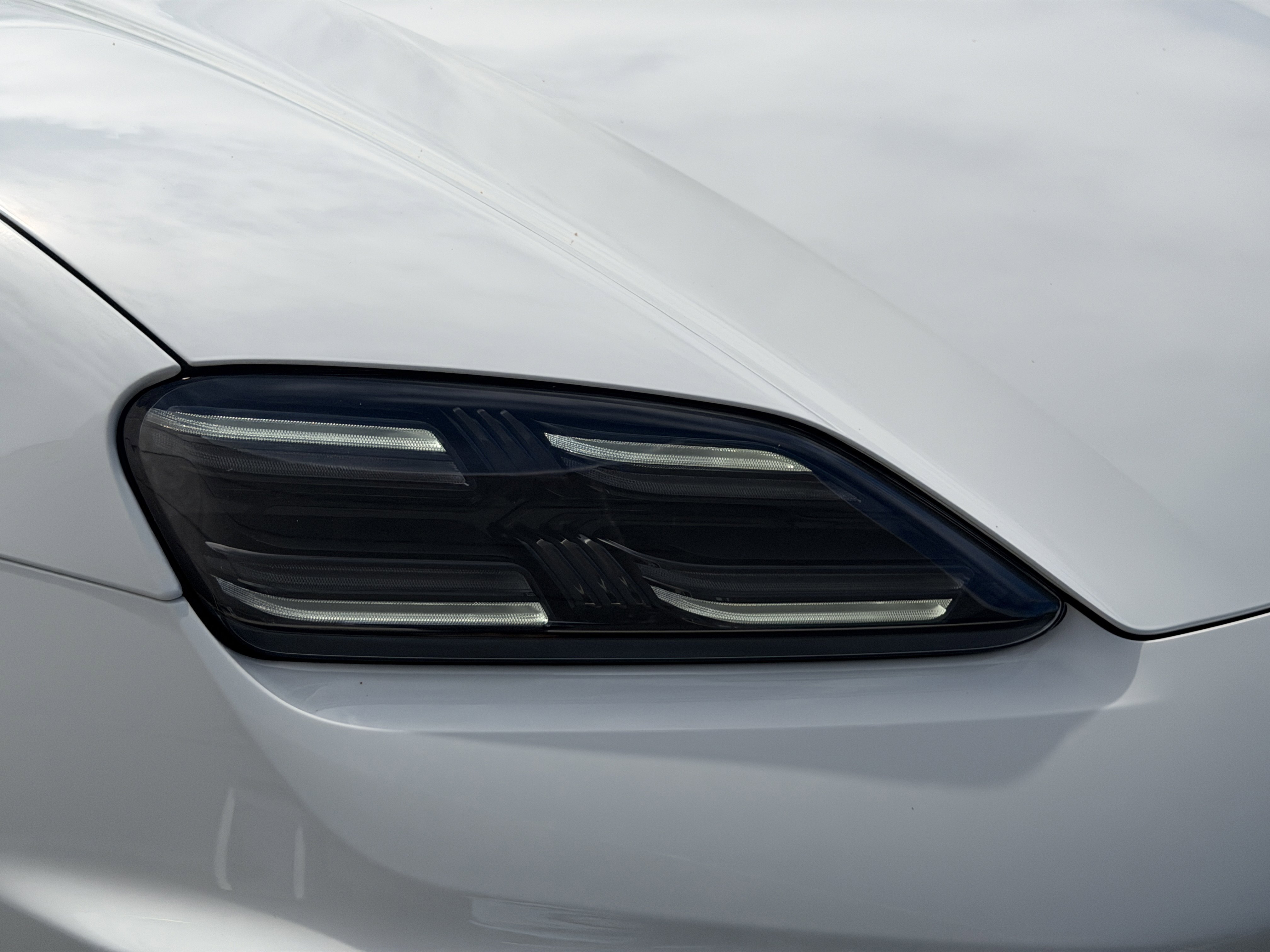 New 2026 Porsche Macan Turbo Electric image 12