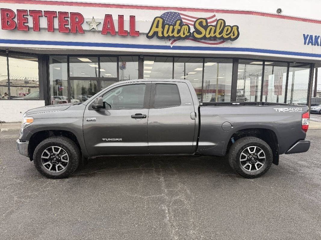 Used 2017 Toyota Tundra SR5 w/ TRD Off Road Package AWD/4WD image 7