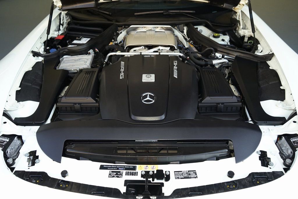 Used 2018 Mercedes-Benz AMG GT Roadster image 27