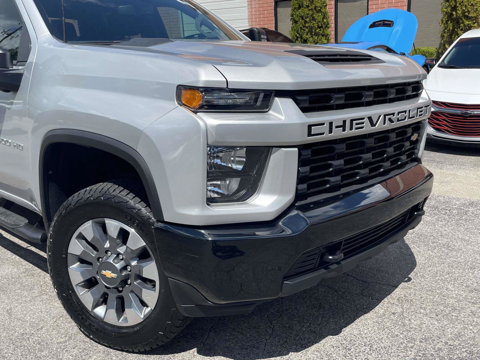 Used 2023 Chevrolet Silverado 2500 Custom w/ Gooseneck/5TH Wheel Package AWD/4WD image 25