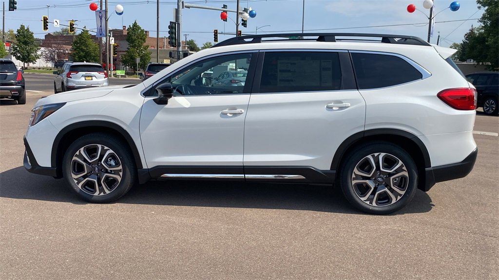 New 2025 Subaru Ascent Limited image 8