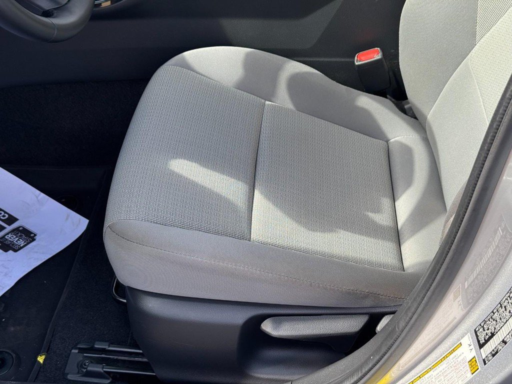 Certified 2023 Toyota Prius LE AWD/4WD image 17