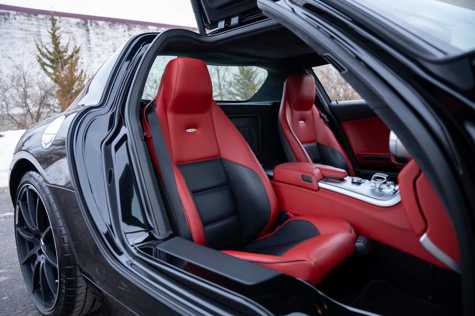 Used 2012 Mercedes-Benz SLS AMG Coupe image 15