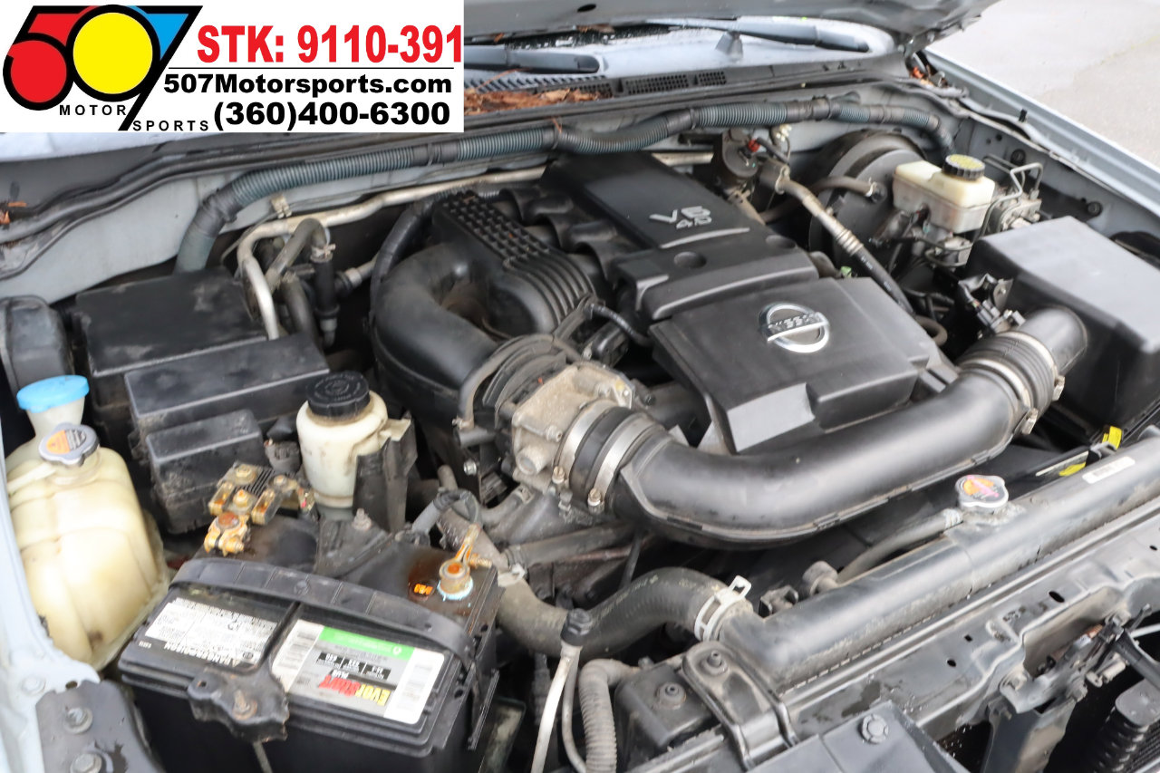 Used 2011 Nissan Pathfinder SV image 23