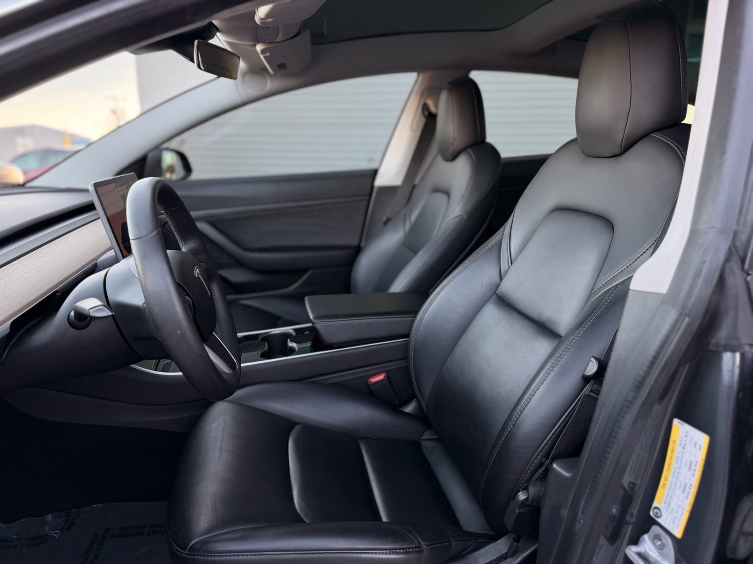 Used 2020 Tesla Model 3 Standard Range image 13