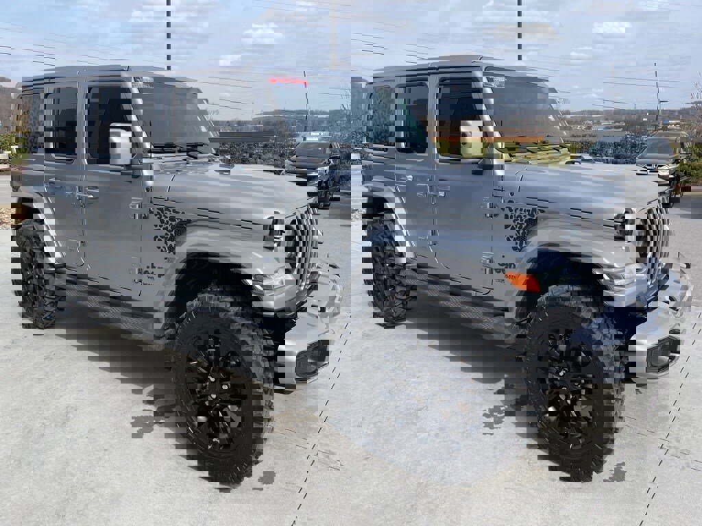 Used 2020 Jeep Wrangler Unlimited Sahara image 29