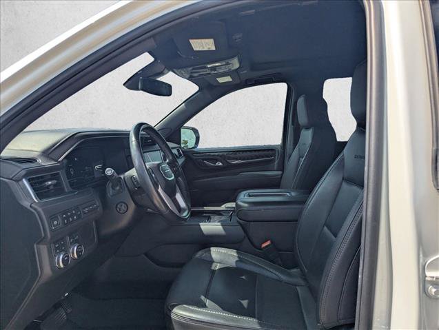 Used 2022 GMC Yukon Denali AWD/4WD image 12