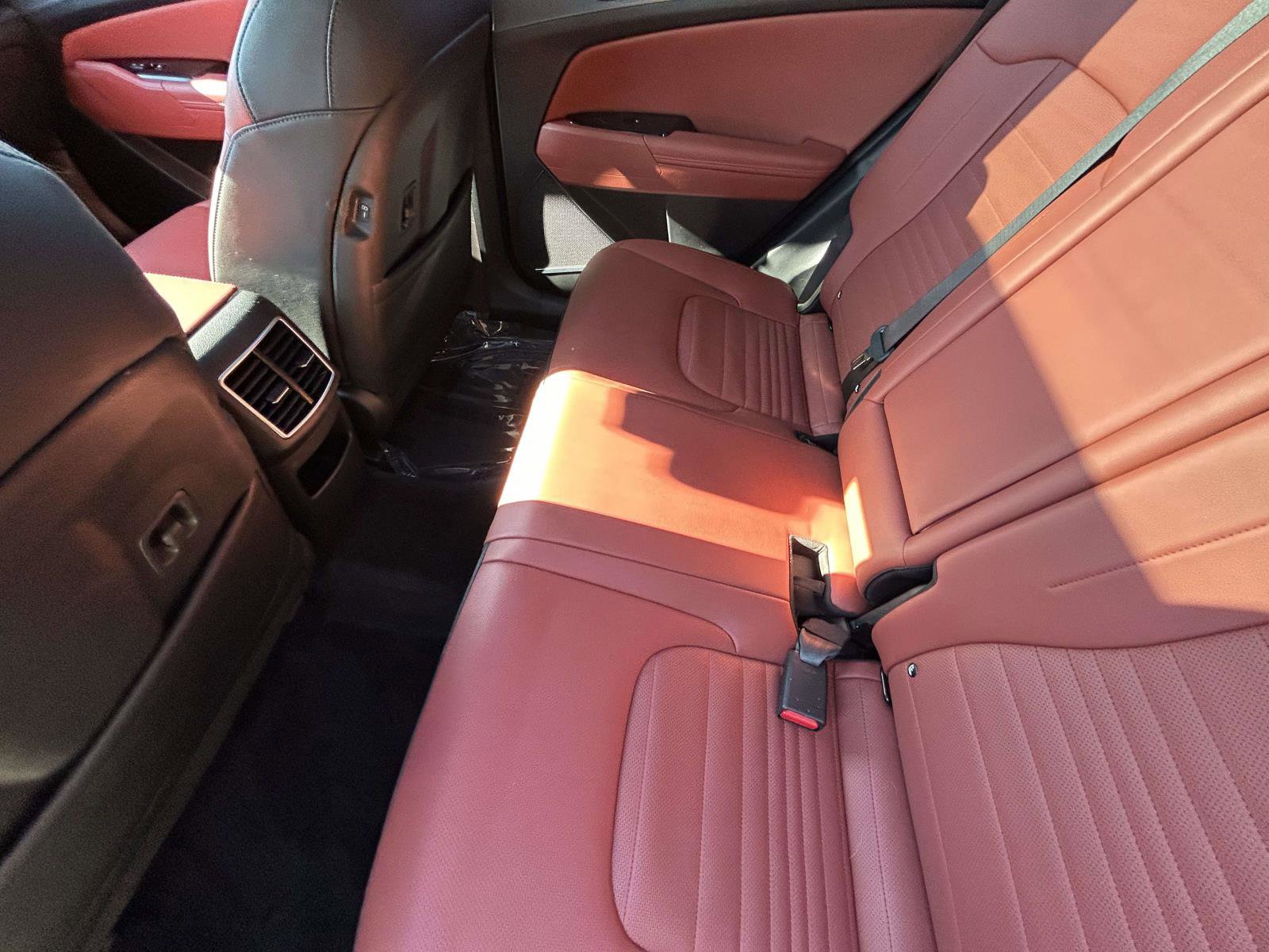 Used 2025 Kia Sportage SX Prestige image 12