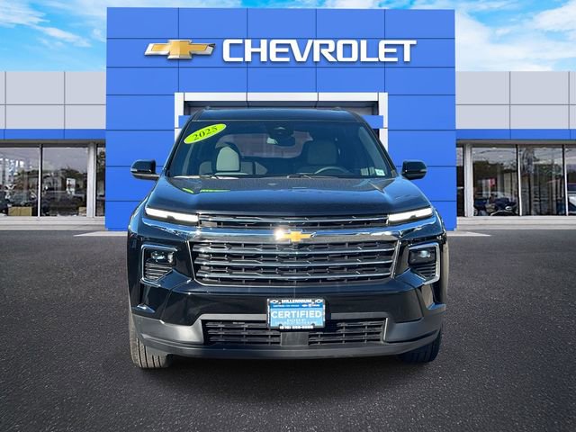 Certified 2025 Chevrolet Traverse LT FWD image 2