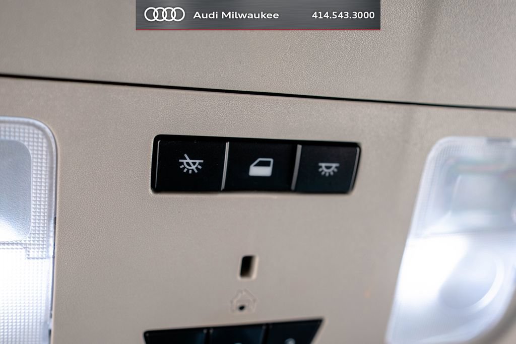 Used 2020 Buick Envision Essence FWD image 35