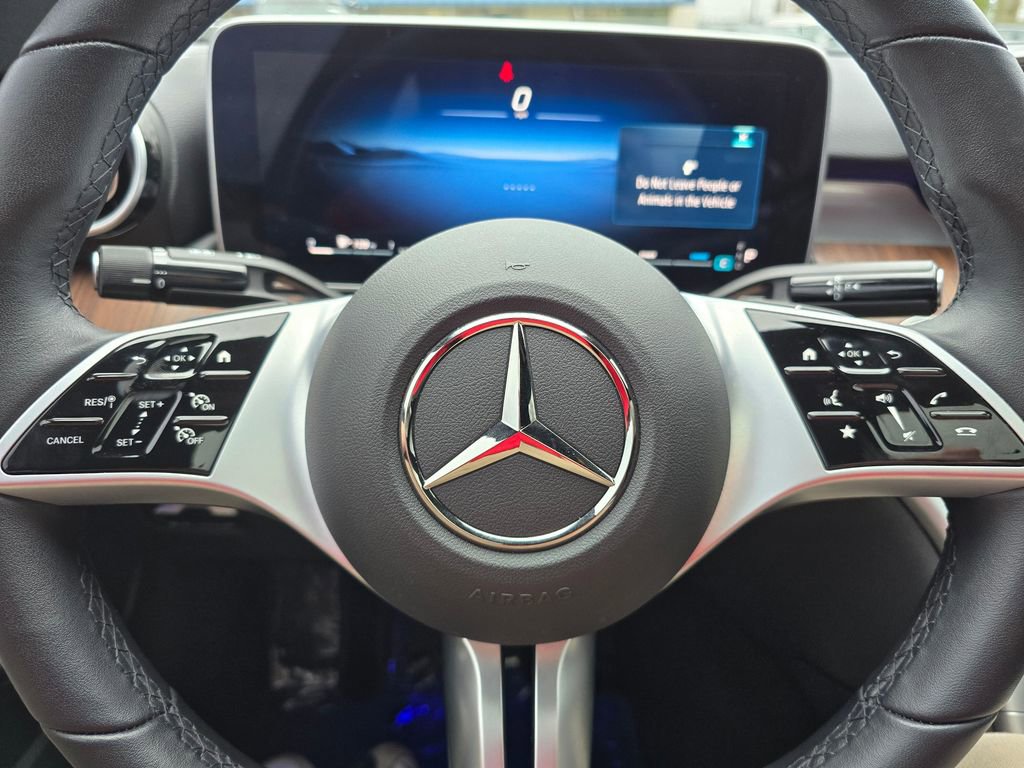 Used 2025 Mercedes-Benz C 300 4MATIC Sedan image 25