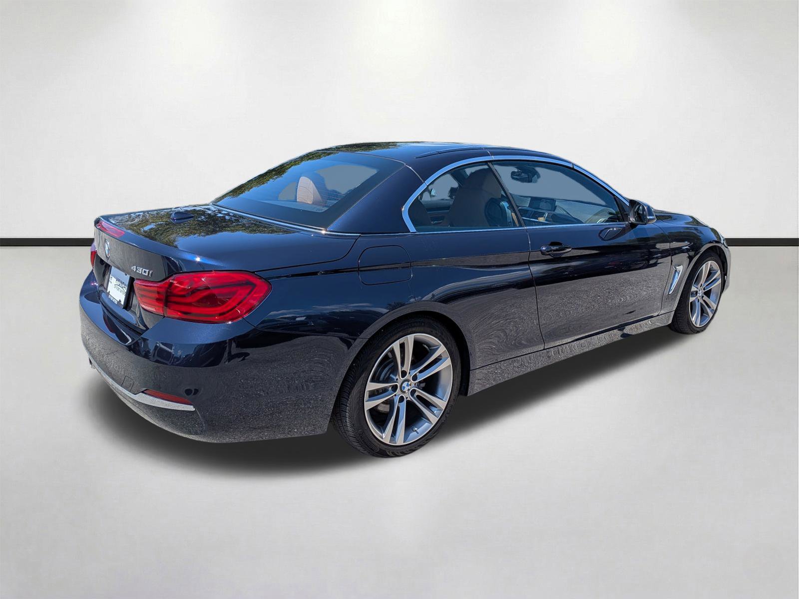 Used 2018 BMW 430i Convertible RWD image 4