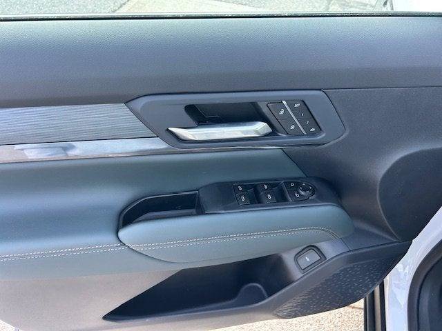 New 2026 GMC Terrain AT4 w/ Convenience Package III image 15