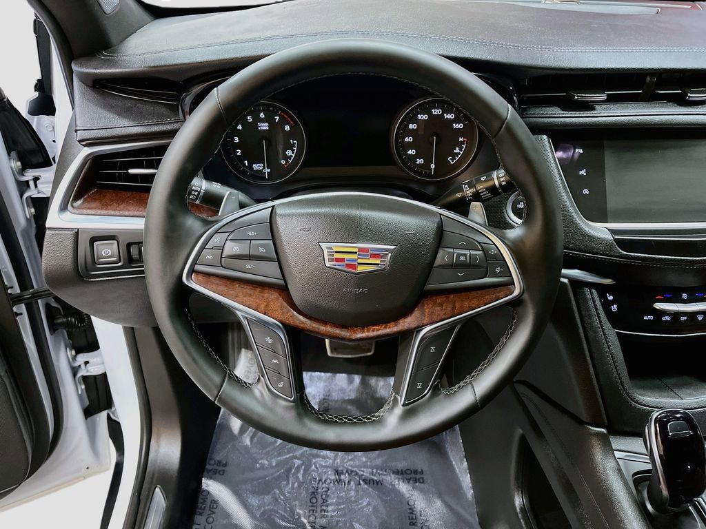 Used 2025 Cadillac XT5 Sportv w/ Technology Package AWD/4WD image 11