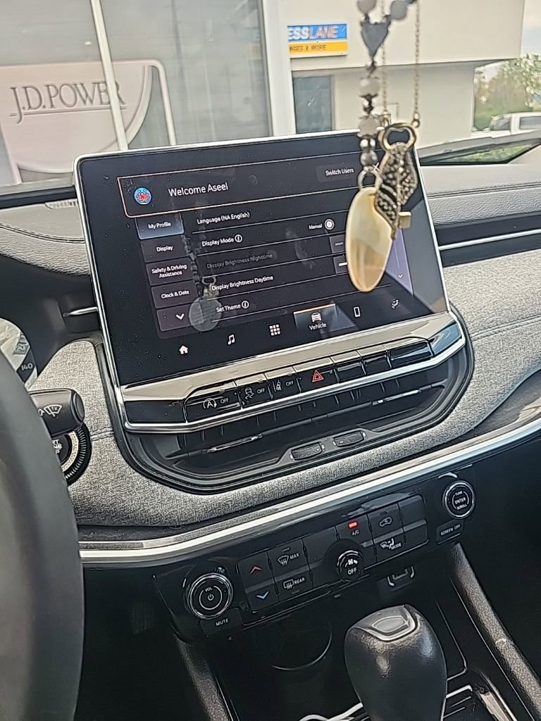 Certified 2022 Jeep Compass Latitude image 8