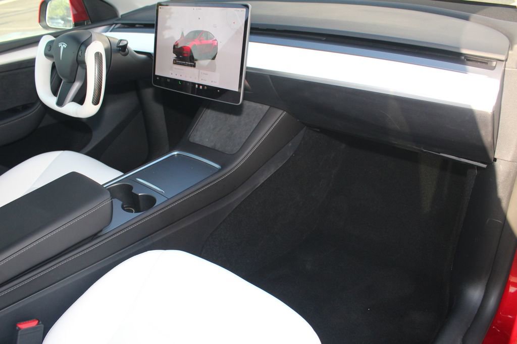 Used 2025 Tesla Model Y Performance AWD/4WD image 26