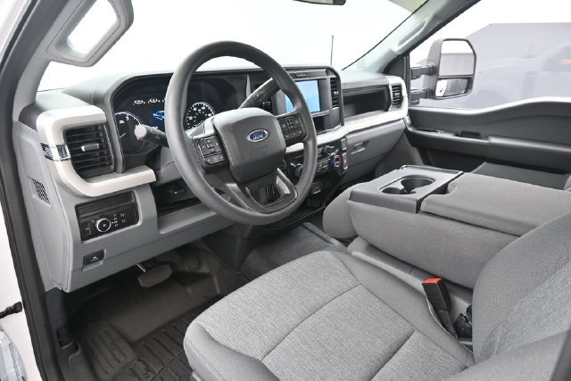 Used 2026 Ford F250 XL w/ XL Chrome Package RWD image 11