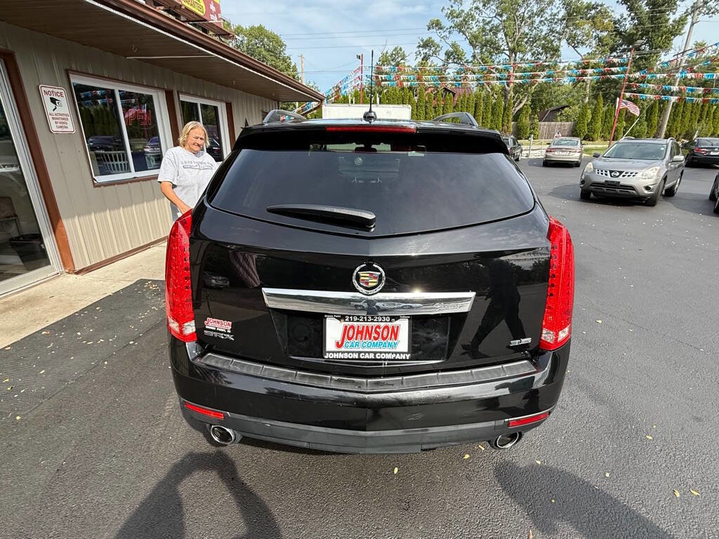 Used 2016 Cadillac SRX Base 4dr SUV image 3