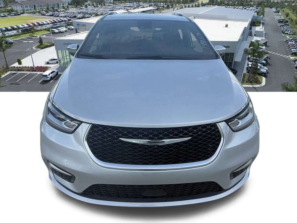 New 2026 Chrysler Pacifica Pinnacle image 9
