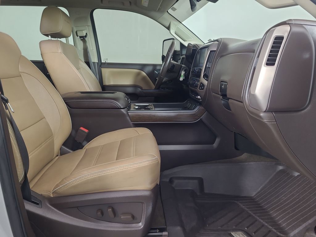 Used 2017 GMC Sierra 3500 Denali w/ Duramax Plus Package image 19