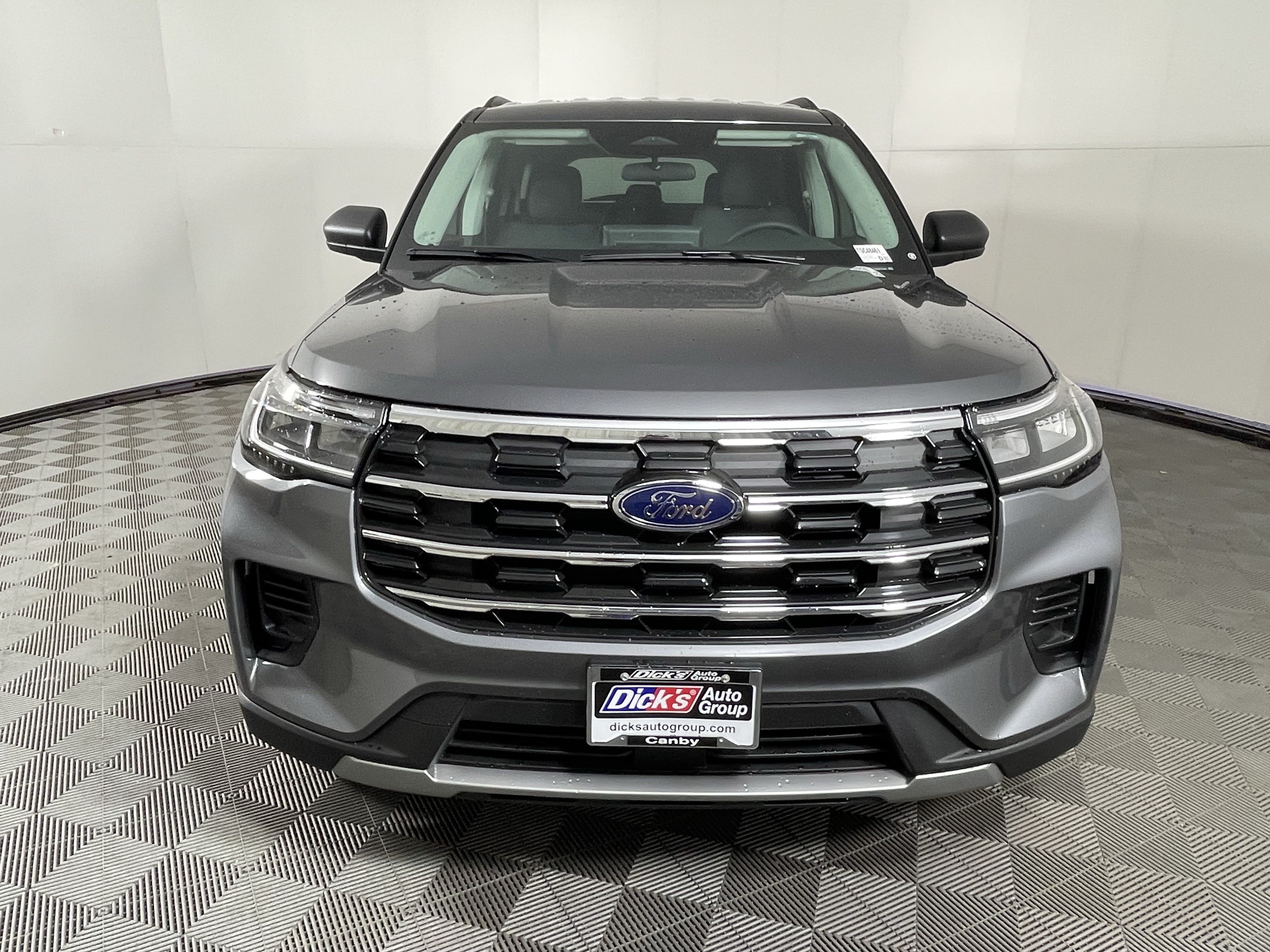New 2026 Ford Explorer Active AWD/4WD image 8