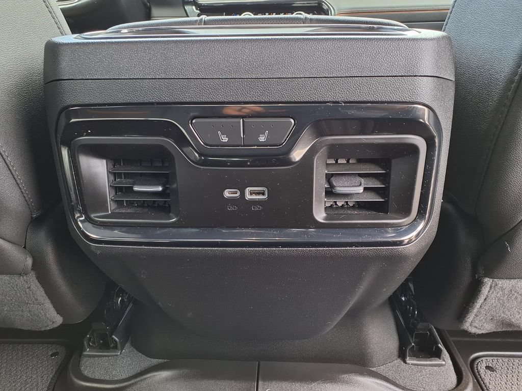 Used 2022 GMC Sierra 1500 AT4 w/ AT4 Premium Package AWD/4WD image 18