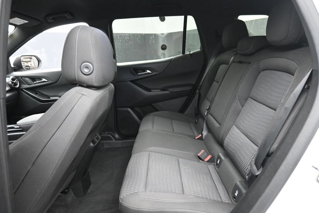 Used 2025 Chevrolet Equinox LT AWD/4WD image 12
