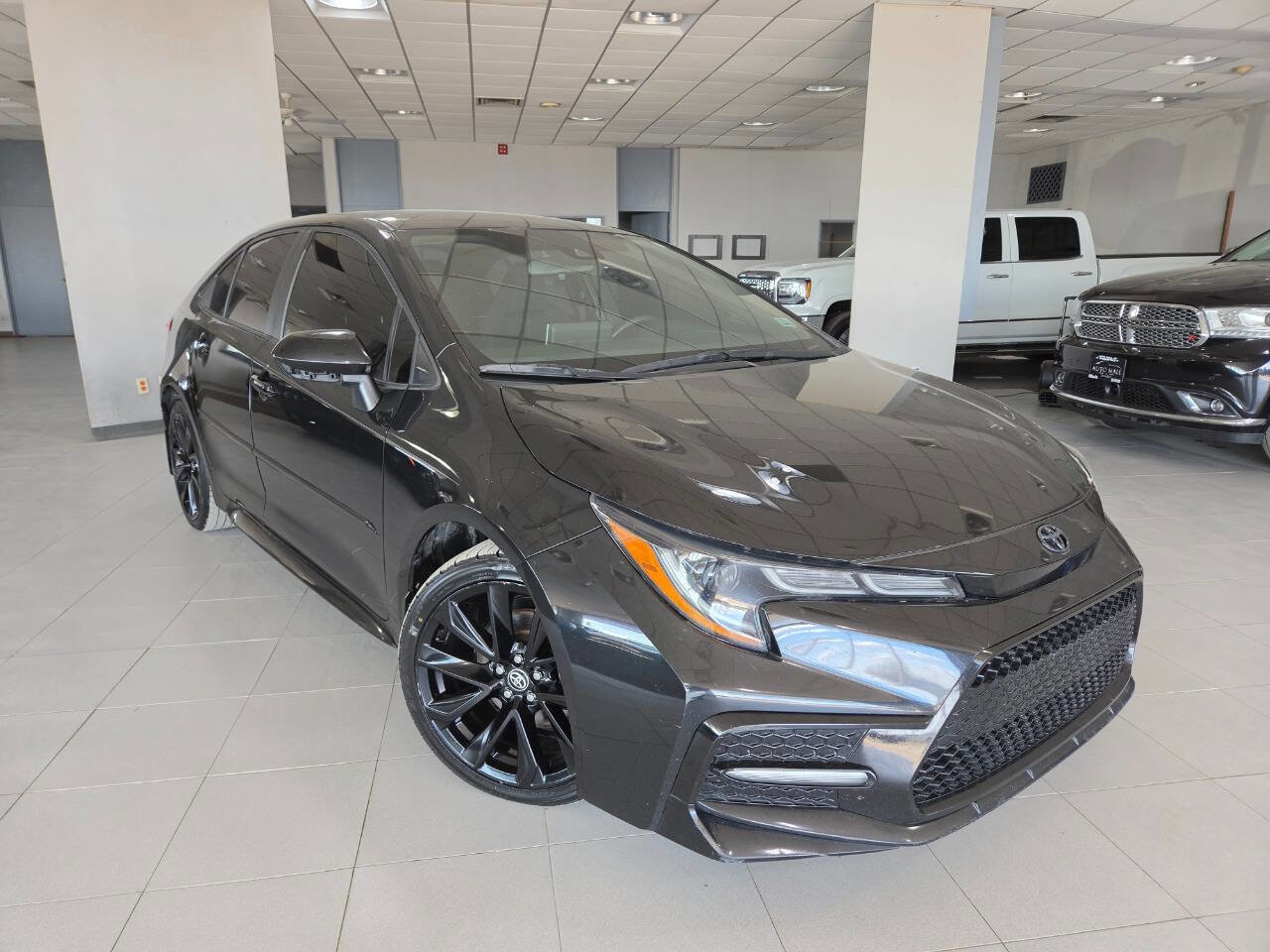 Used 2020 Toyota Corolla SE image 1