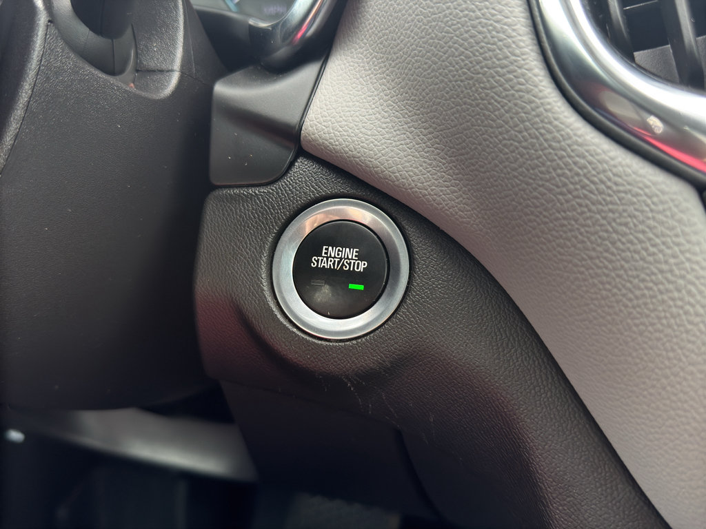 Used 2023 Chevrolet Equinox LS AWD/4WD image 24