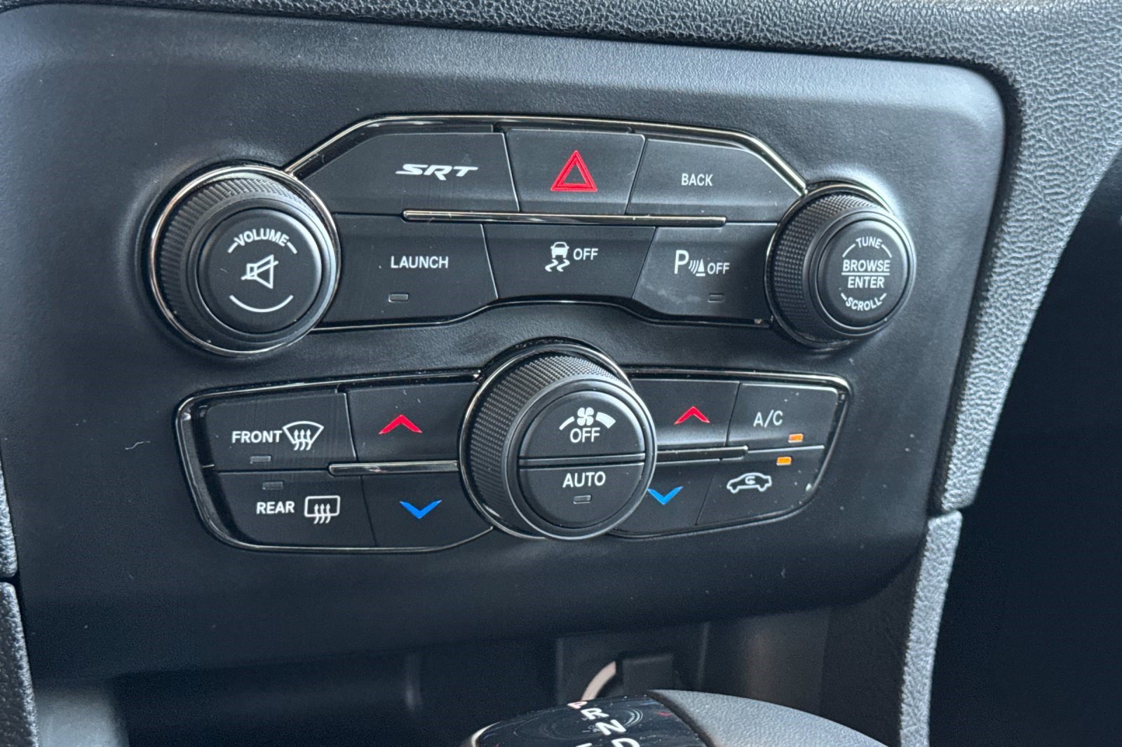 Used 2016 Dodge Charger SRT Hellcat w/ Harman/Kardon Audio Group RWD image 19