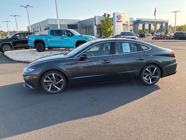 Used 2022 Hyundai Sonata SEL Plus image 13