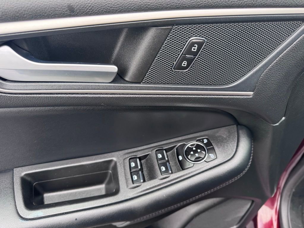 Used 2023 Ford Edge SEL w/ Convenience Package image 23