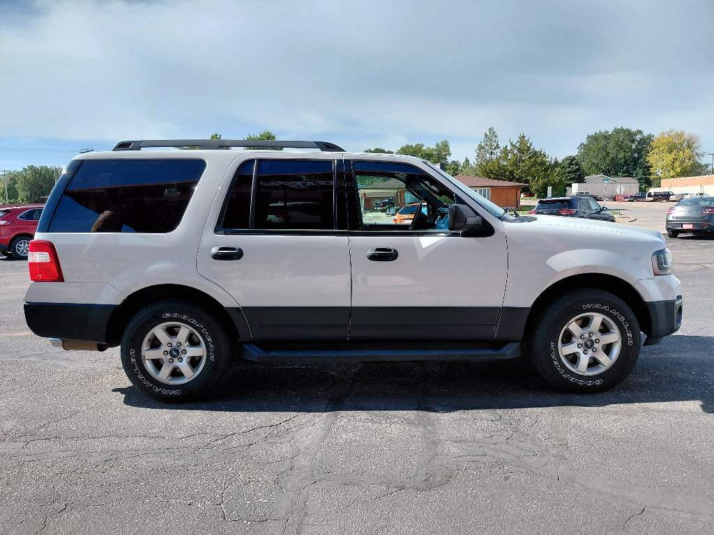 Used 2016 Ford Expedition XL w/ Equipment Group 101A AWD/4WD image 5