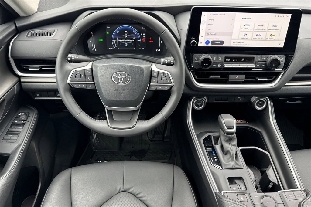 Used 2024 Toyota Grand Highlander AWD Hybrid image 14