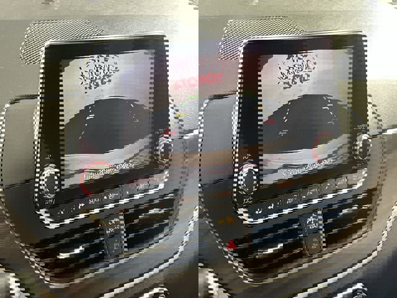 Used 2025 Nissan Altima 2.5 SV image 17