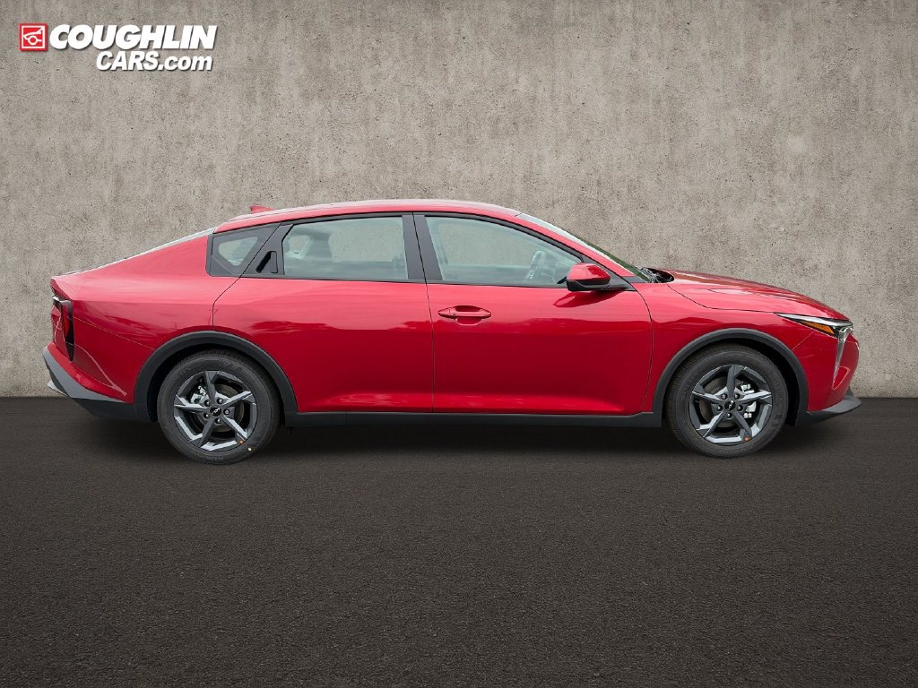 New 2026 Kia K4 FWD image 9