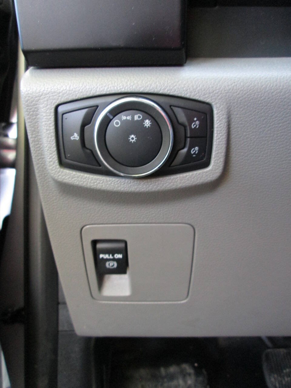 Used 2017 Ford F150 XL AWD/4WD image 15