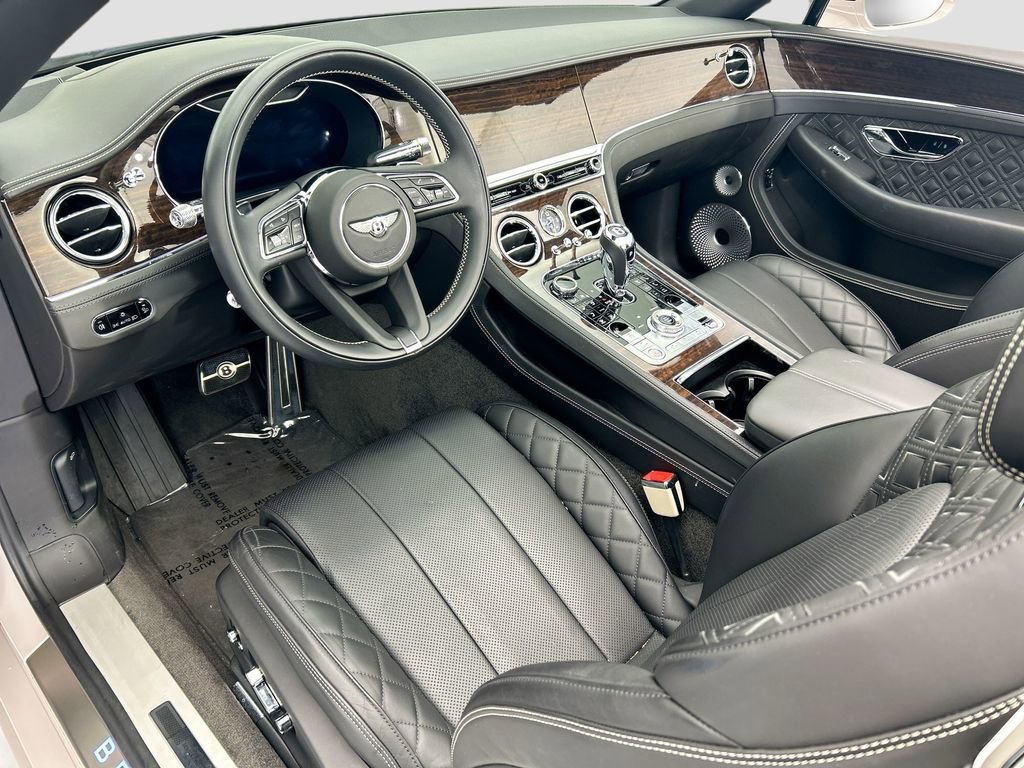 Used 2021 Bentley Continental GT image 18