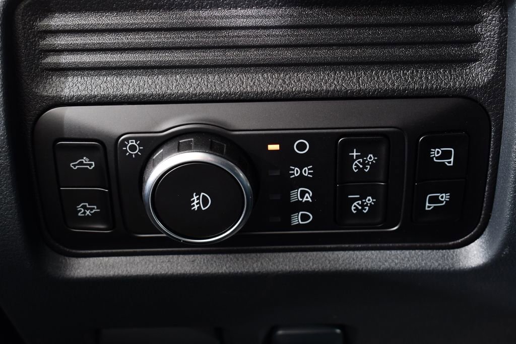 New 2026 Ford F350 Lariat w/ Black Appearance Package image 32