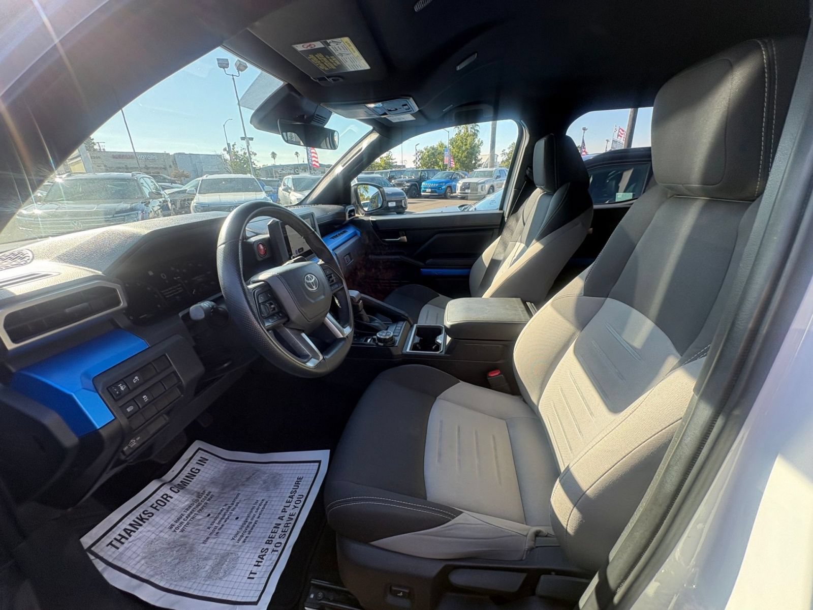 Used 2025 Toyota Tacoma TRD Off-Road AWD/4WD image 4