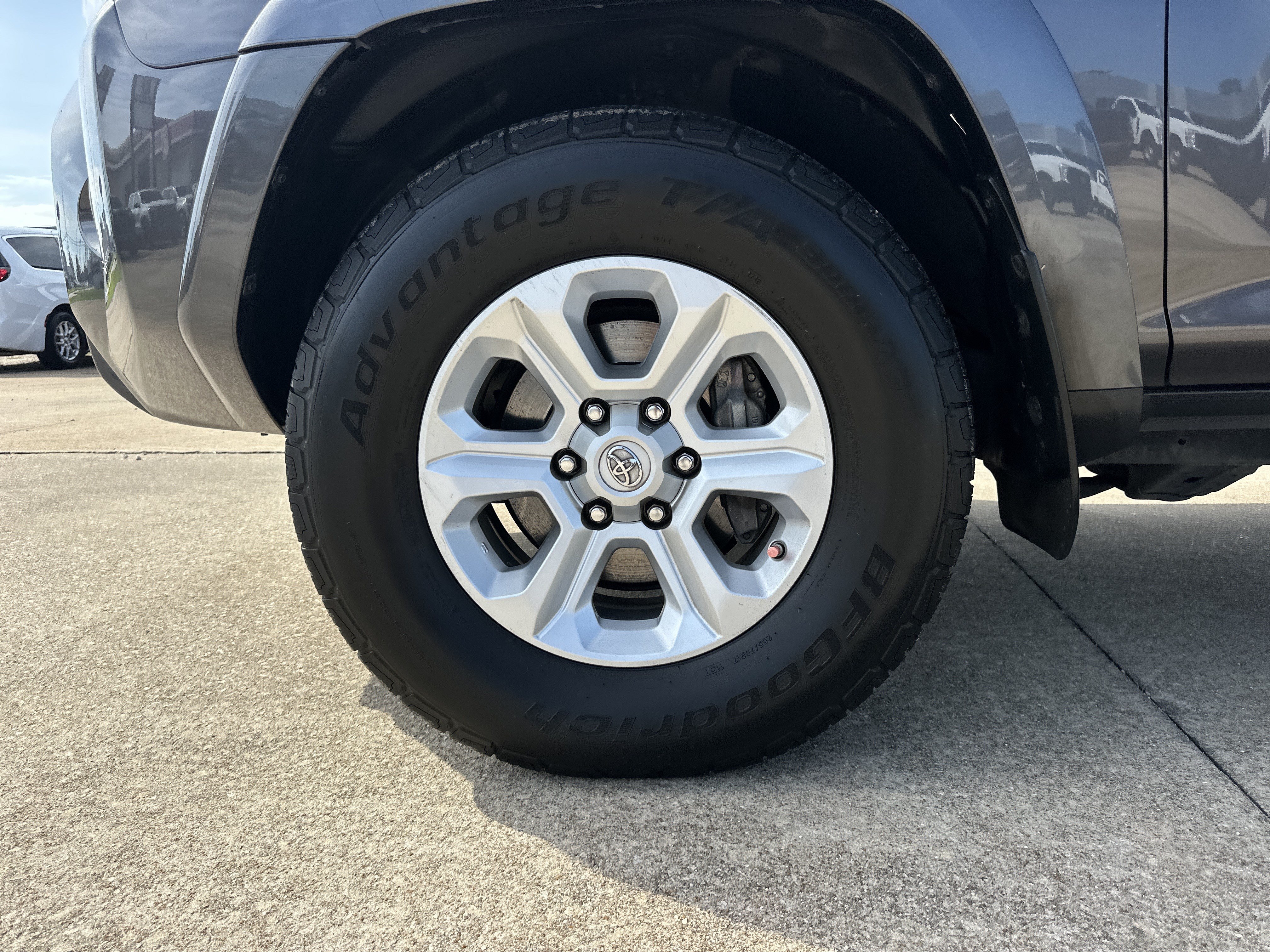 Used 2017 Toyota 4Runner SR5 Premium RWD image 12