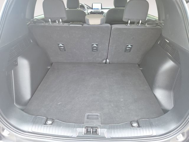 Used 2020 Ford Escape SE image 33