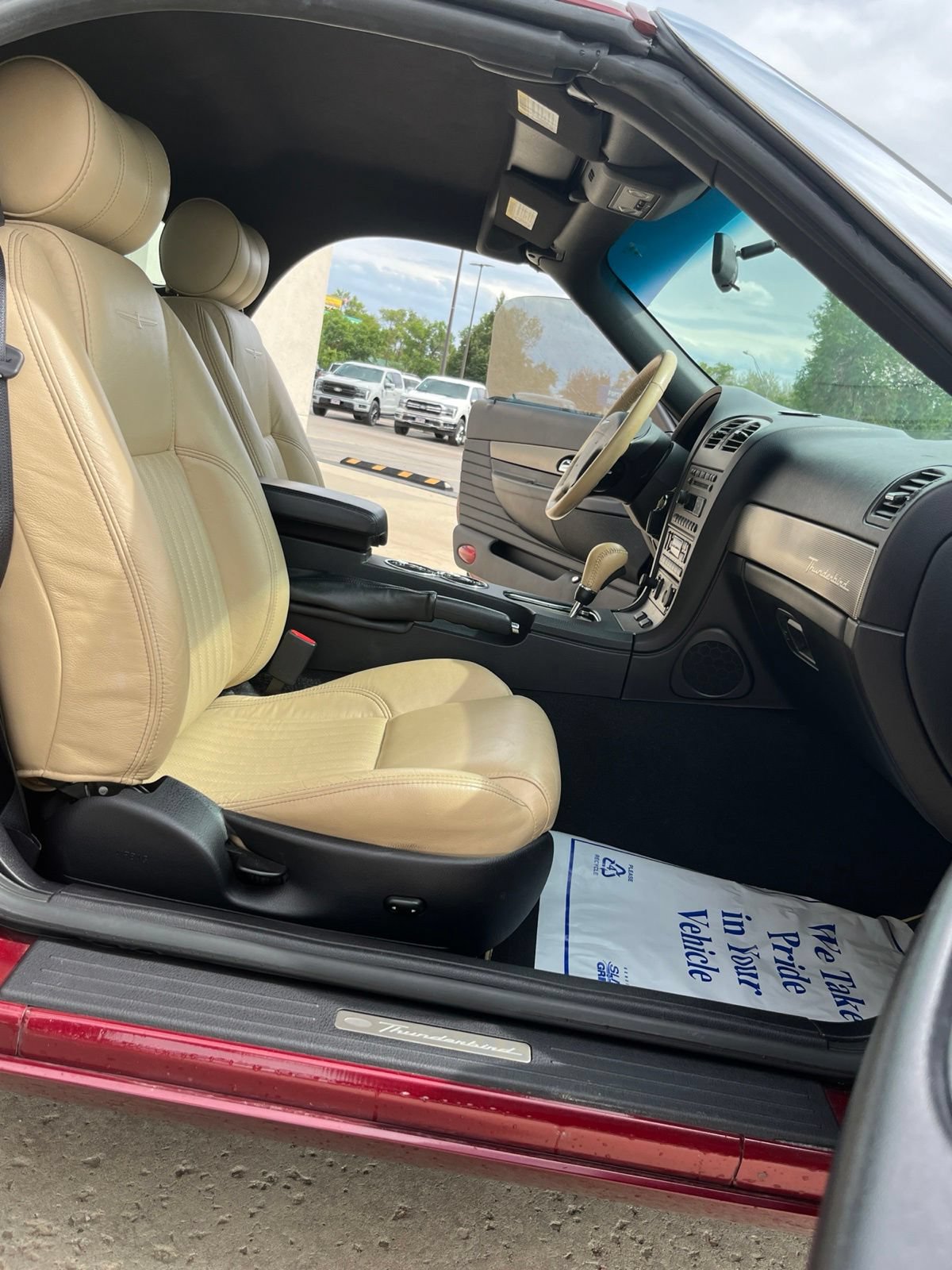 Used 2004 Ford Thunderbird RWD image 17