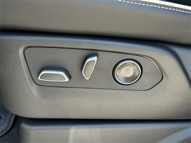 New 2025 Cadillac Escalade Premium Luxury image 27