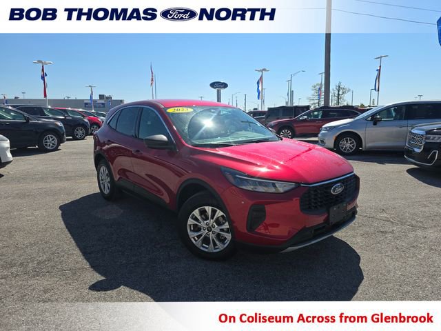 Used 2023 Ford Escape Active AWD/4WD image 1