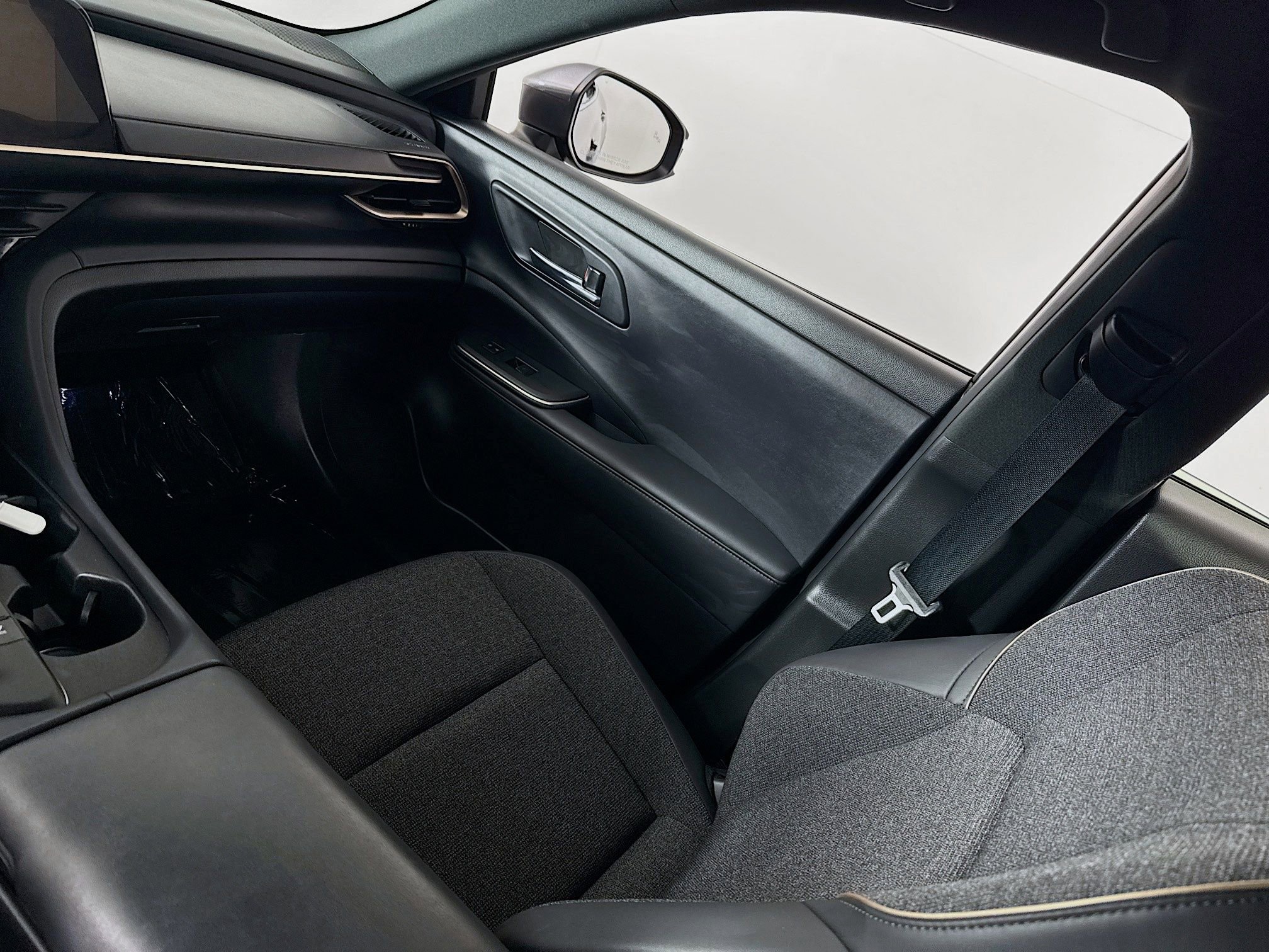 Certified 2023 Toyota Crown XLE image 21