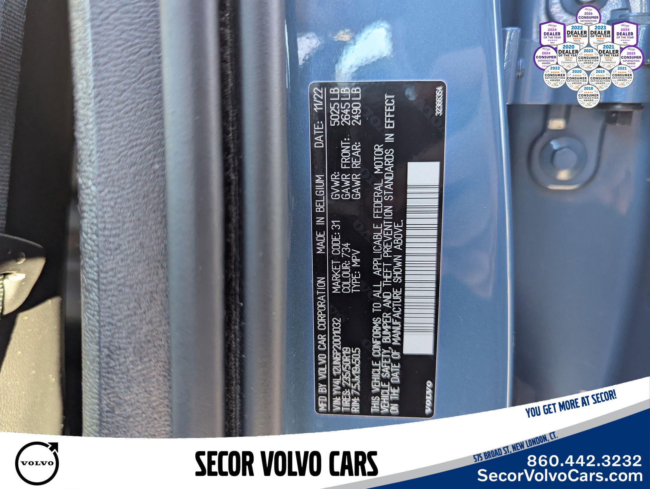 Certified 2023 Volvo XC40 B5 Plus w/ Driver Assist Package image 27