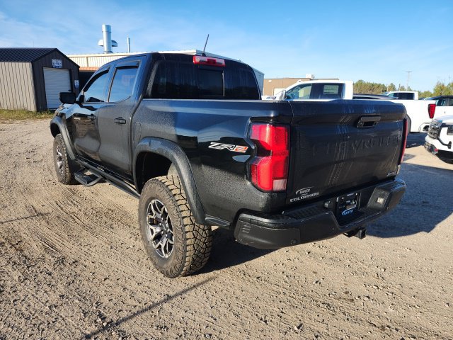 Used 2024 Chevrolet Colorado ZR2 w/ Technology Package AWD/4WD image 6