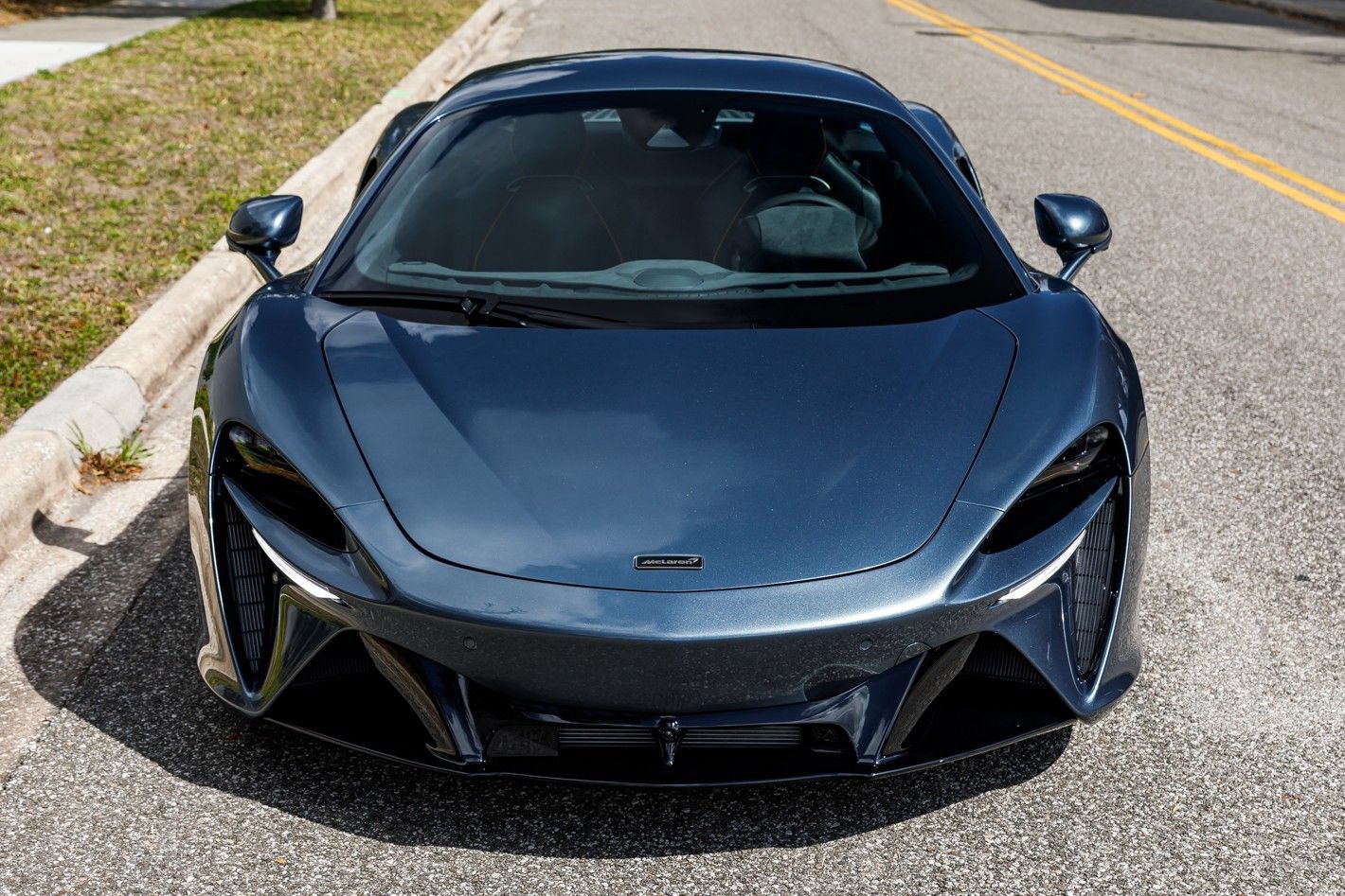 New 2026 McLaren Artura RWD image 18